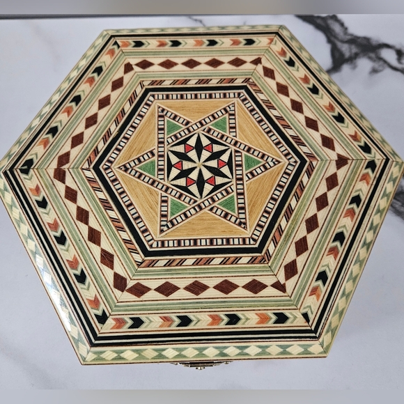 Wooden Mosaic Hexagonal Marquetry Jewelry Box From Spain- NWOT - Picture 2 of 11